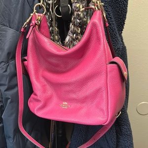 Very gently used coach Pennie bag. Lots of room and compartments.